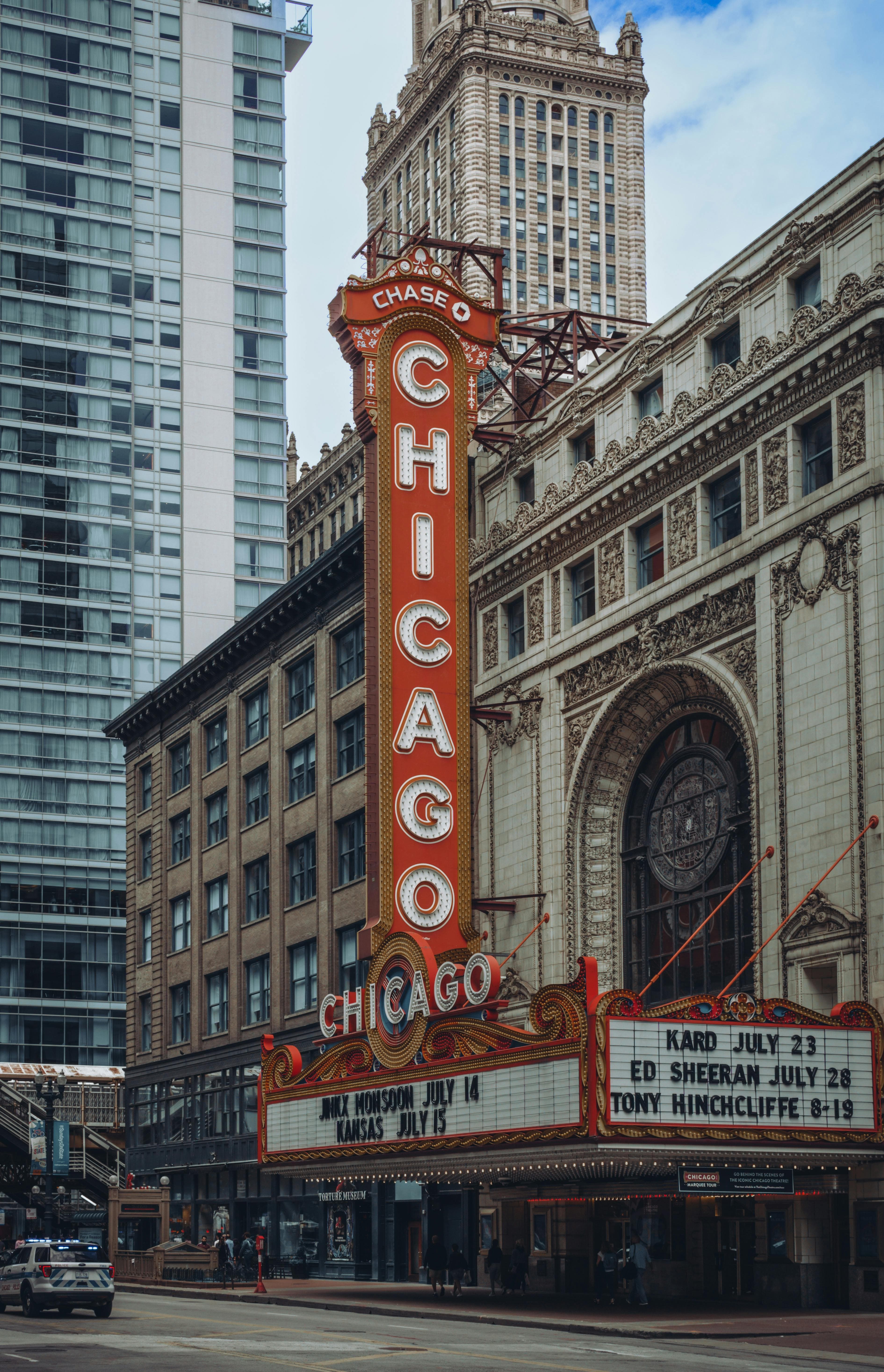 Chicago Theatre marquee